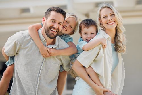 © CoetzeeRising/peopleimages.com - Adobe Stock.com Foto: Familie